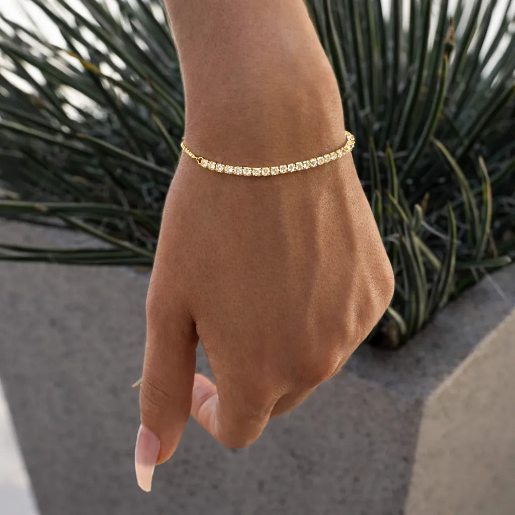 позлатена тенис гривна
